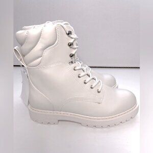 H M Ankle-high boots - Cream coloured